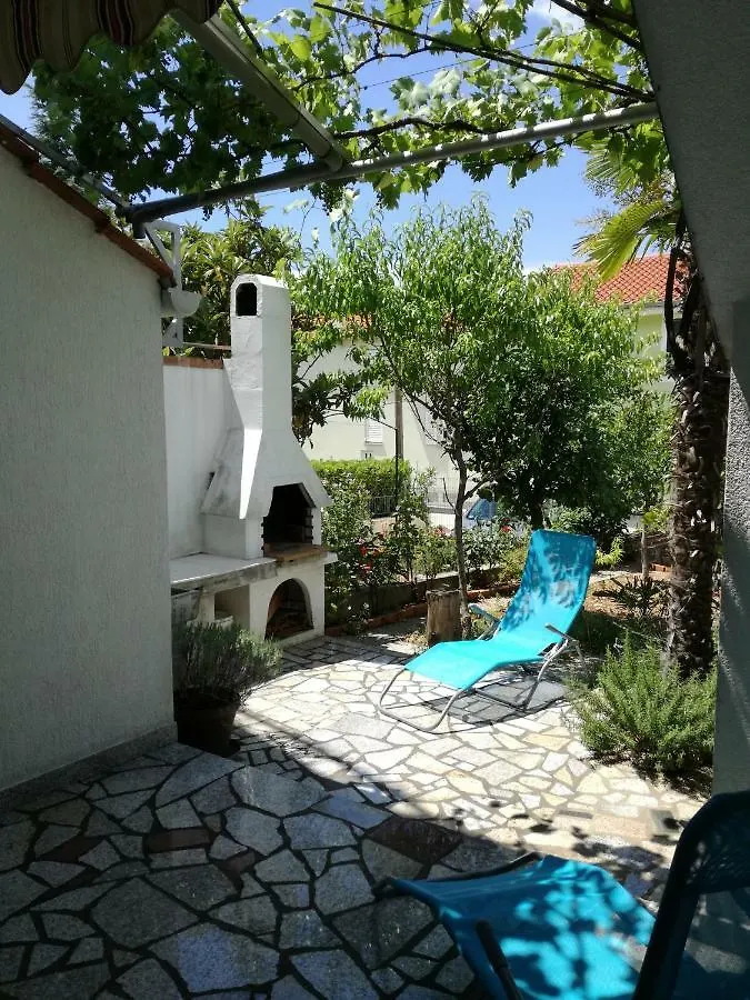Lavanda Punat Apartment 0*,